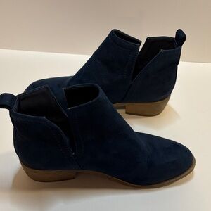 Journey Collection Women's Suede Navy Ankle Boots, Size 7